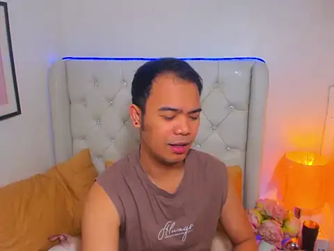 AsianZero online show from March 10, 6:56 pm