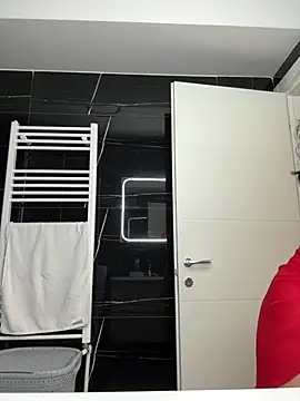 Rileysim88 online show from March 1, 1:07 pm