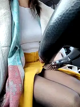 Snapshot of EvaXOAir chatting on March 22, 9:02 am EvaXOAir online show from March 22, 9:02 am