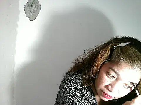 Snapshot of wethornypussy4u chatting on September 19, 9:08 pm wethornypussy4u online show from September 19, 9:08 pm