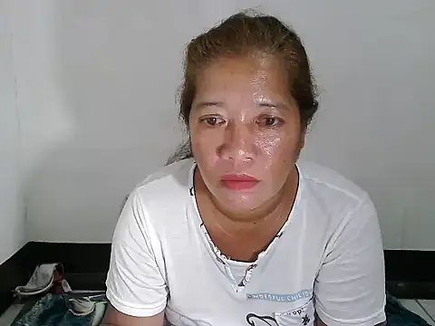 Snapshot of wethornypussy4u chatting on February 26, 12:49 pm wethornypussy4u online show from February 26, 12:49 pm