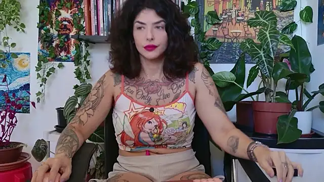 TaliMajesty online show from April 28, 11:25 am