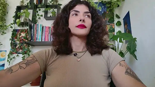 Snapshot of TaliMajesty chatting on June 16, 12:38 pm TaliMajesty online show from June 16, 12:38 pm