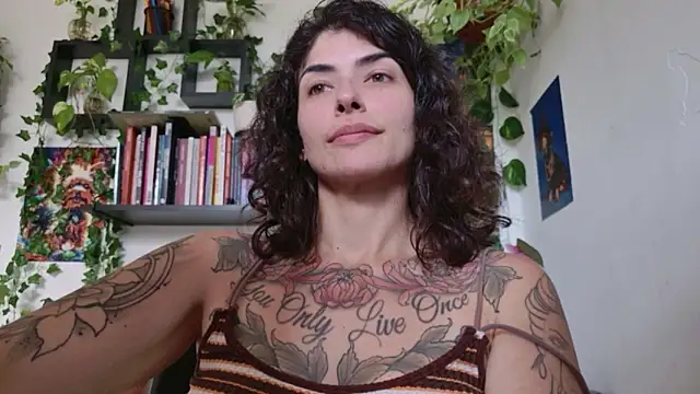 Snapshot of TaliMajesty chatting on June 11, 4:59 pm TaliMajesty online show from June 11, 4:59 pm