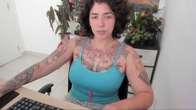 Snapshot of TaliMajesty chatting on September 13, 1:00 pm TaliMajesty online show from September 13, 1:00 pm
