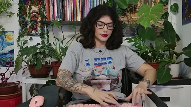 TaliMajesty online show from May 8, 8:29 am
