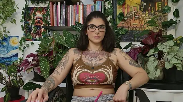 TaliMajesty online show from April 3, 11:00 pm