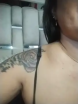 chelaqueen  online show from May 28, 8:48 pm