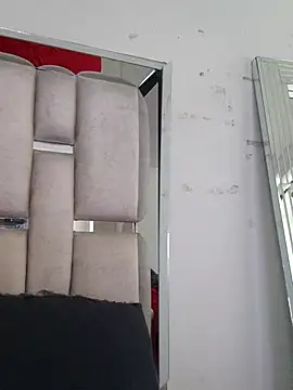 Snapshot of chelaqueen_ chatting on November 27, 7:03 pm chelaqueen online show from November 27, 7:03 pm