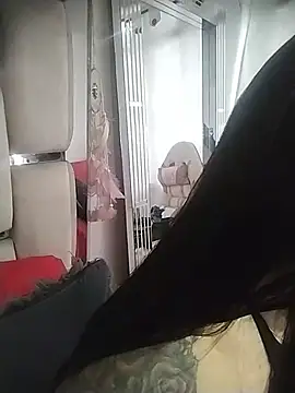 chelaqueen  online show from July 11, 6:41 pm