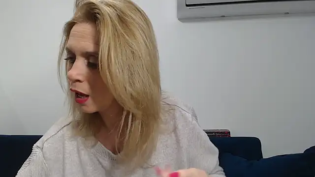 MysticCreature online show from March 16, 4:20 am