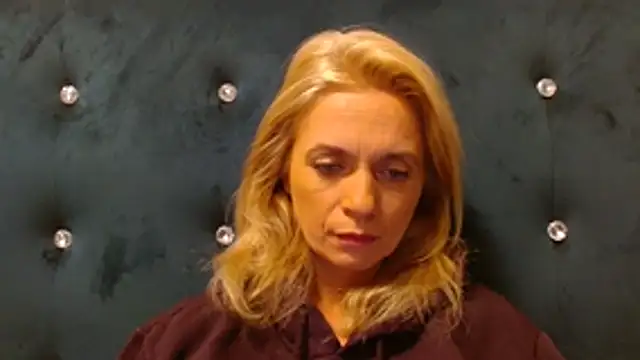 Snapshot of MysticCreature chatting on October 28, 4:13 am MysticCreature online show from October 28, 4:13 am