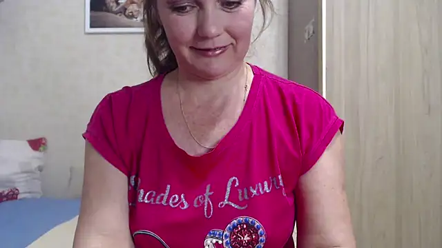 SheLion online show from October 17, 4:53 pm