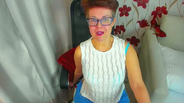 JennAlison online show from March 3, 2:28 pm