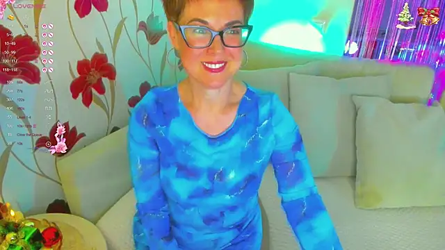 JennAlison online show from December 5, 12:26 pm