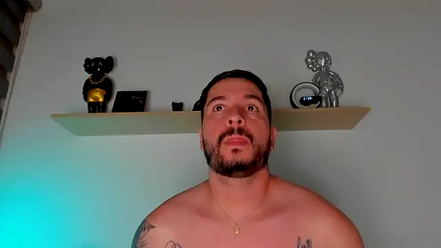 camilo restrepo21 online show from March 19, 2:27 am