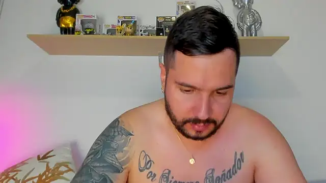 camilo restrepo21 online show from November 8, 1:53 am