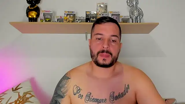 camilo restrepo21 online show from October 31, 11:55 pm