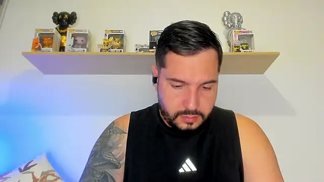 camilo restrepo21 online show from May 26, 11:36 pm