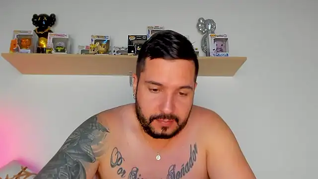 camilo restrepo21 online show from January 14, 12:25 am