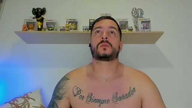 camilo restrepo21 online show from April 5, 12:06 am