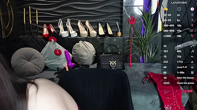 MistressDarsy online show from December 1, 6:36 am