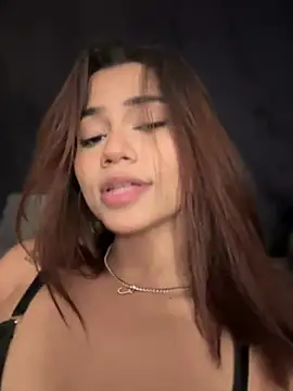 Snapshot of Sweett_Priya chatting on December 27, 5:09 am Sweett Priya online show from December 27, 5:09 am