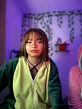 Snapshot of Sweett_Priya chatting on September 17, 3:19 am Sweett Priya online show from September 17, 3:19 am