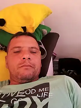 Snapshot of Lucy_1_roso chatting on September 17, 11:34 am Lucy 1 roso online show from September 17, 11:34 am