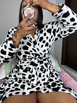 Snapshot of sandylau chatting on November 29, 12:33 am sandylau online show from November 29, 12:33 am