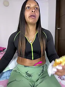 sandylau online show from March 11, 7:30 pm