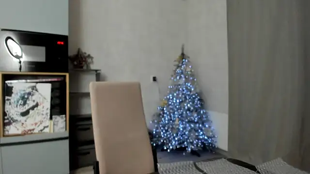 Snapshot of why_again_me chatting on December 18, 8:45 pm why again me online show from December 18, 8:45 pm