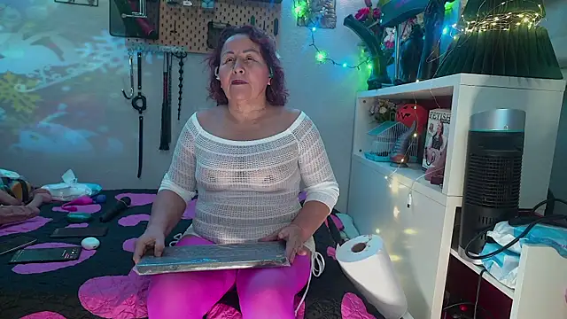 barbarah  online show from January 12, 8:32 am