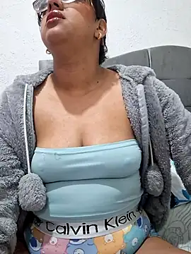 ZaidaWet online show from May 12, 12:33 pm