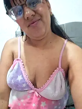 Snapshot of ZaidaWet chatting on June 30, 12:16 pm ZaidaWet online show from June 30, 12:16 pm