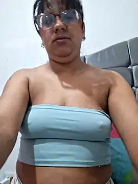 Snapshot of ZaidaWet chatting on June 26, 12:22 pm ZaidaWet online show from June 26, 12:22 pm