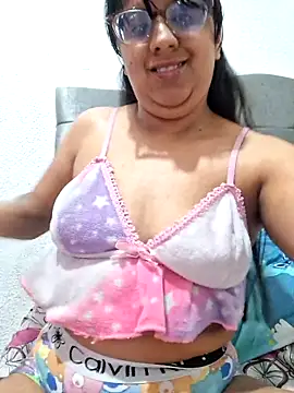 ZaidaWet online show from May 7, 1:10 am