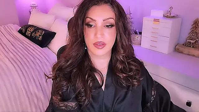 Snapshot of Wonderful_Woman chatting on May 9, 2:15 am Wonderful Woman online show from May 9, 2:15 am