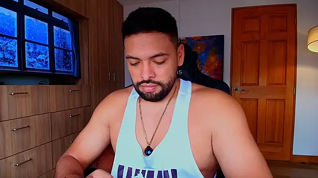 Snapshot of jerome_vcv chatting on December 16, 6:12 pm jerome vcv online show from December 16, 6:12 pm