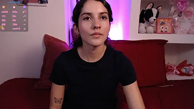 Snapshot of lailypink chatting on March 6, 2:19 am lailypink online show from March 6, 2:19 am