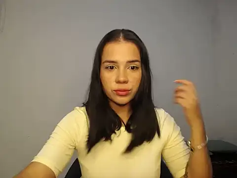 Snapshot of gabriela_davis chatting on May 29, 9:54 pm gabriela davis online show from May 29, 9:54 pm