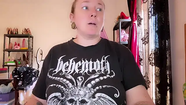 kisicaxx online show from December 22, 12:49 pm