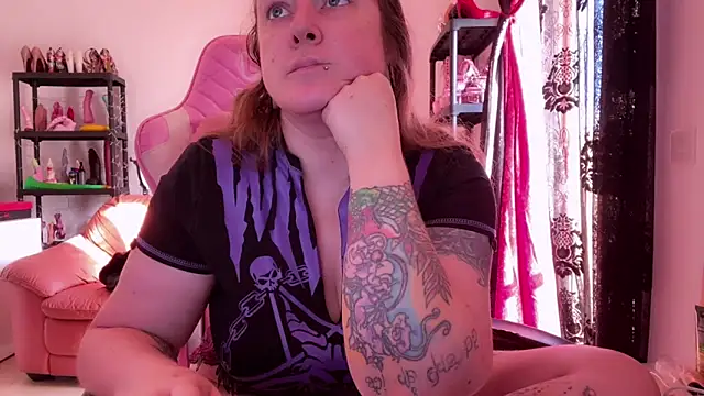 kisicaxx online show from November 11, 7:58 am