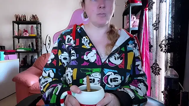 kisicaxx online show from March 23, 2:28 pm