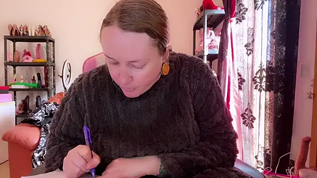 kisicaxx online show from March 17, 8:39 am