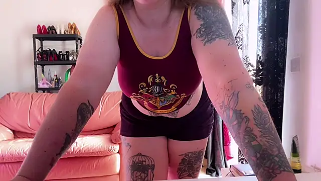 kisicaxx online show from September 10, 6:45 am