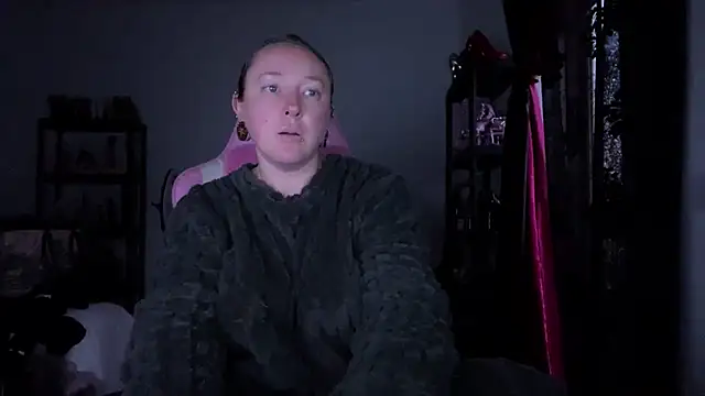 kisicaxx online show from February 27, 5:29 am