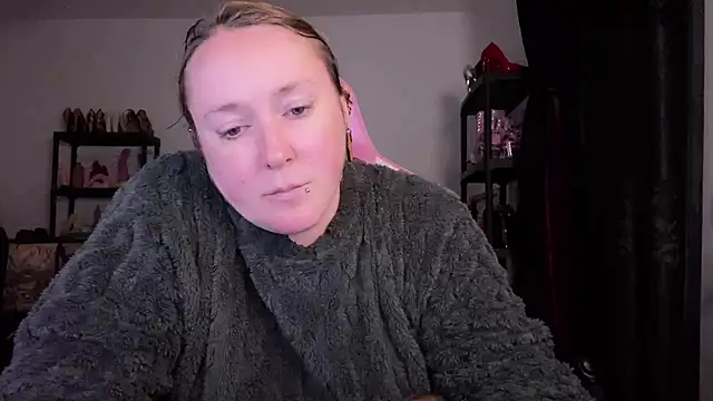 kisicaxx online show from February 27, 6:52 pm