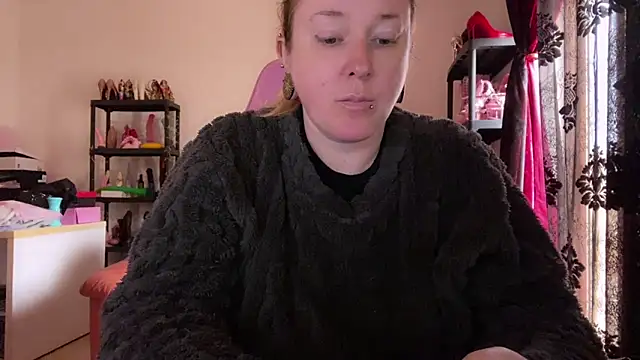 kisicaxx online show from March 15, 10:44 am