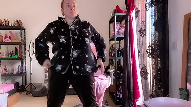 kisicaxx online show from November 25, 6:36 am